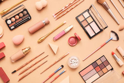 Show products in category Makeup Picture for category Makeup