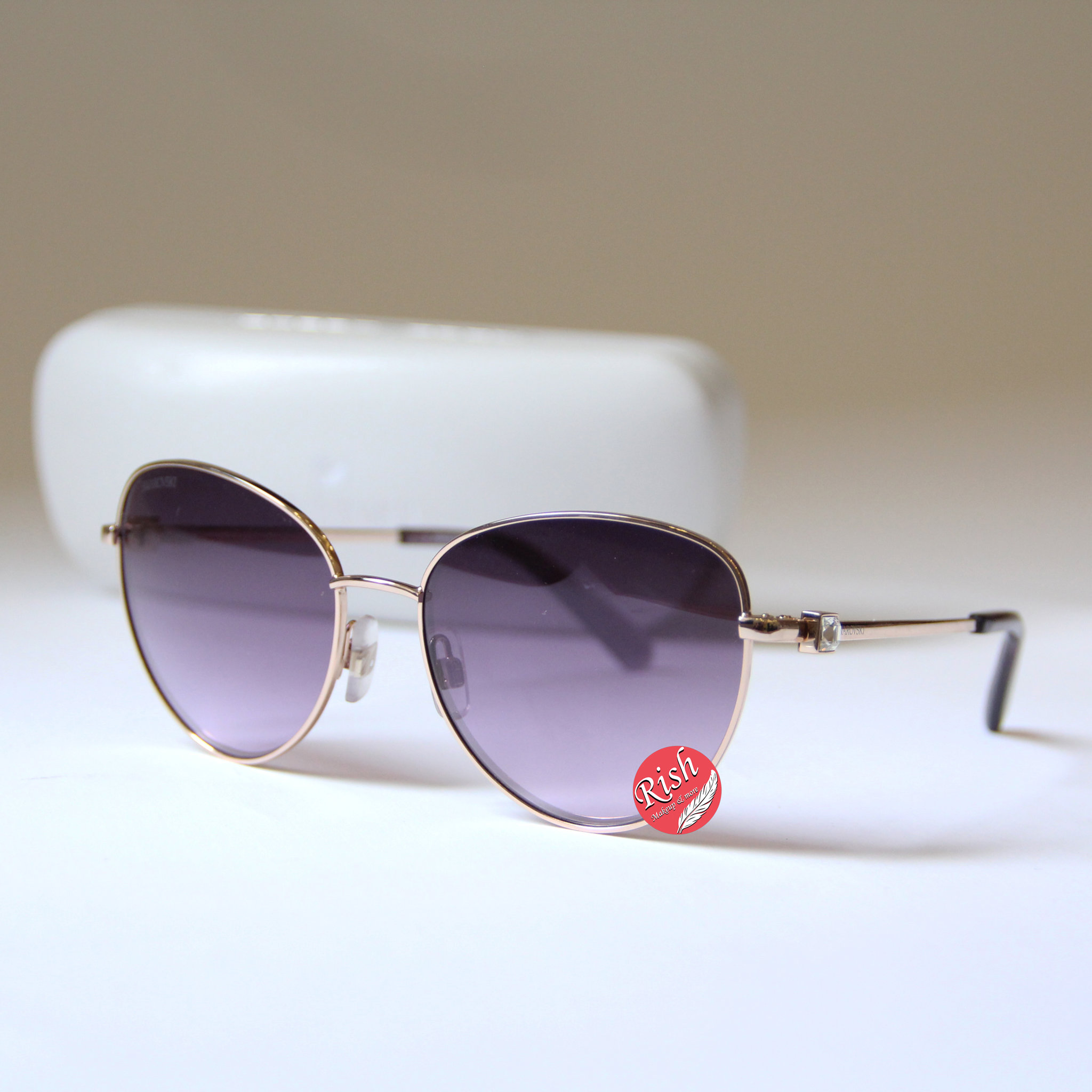 Picture of Swarovski SK0330 Sunglasses