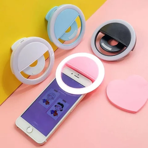 Picture of selfie ring light